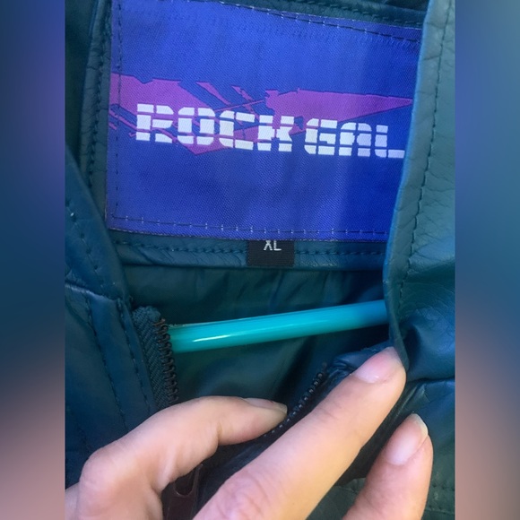 Jacket - Picture 4 of 4